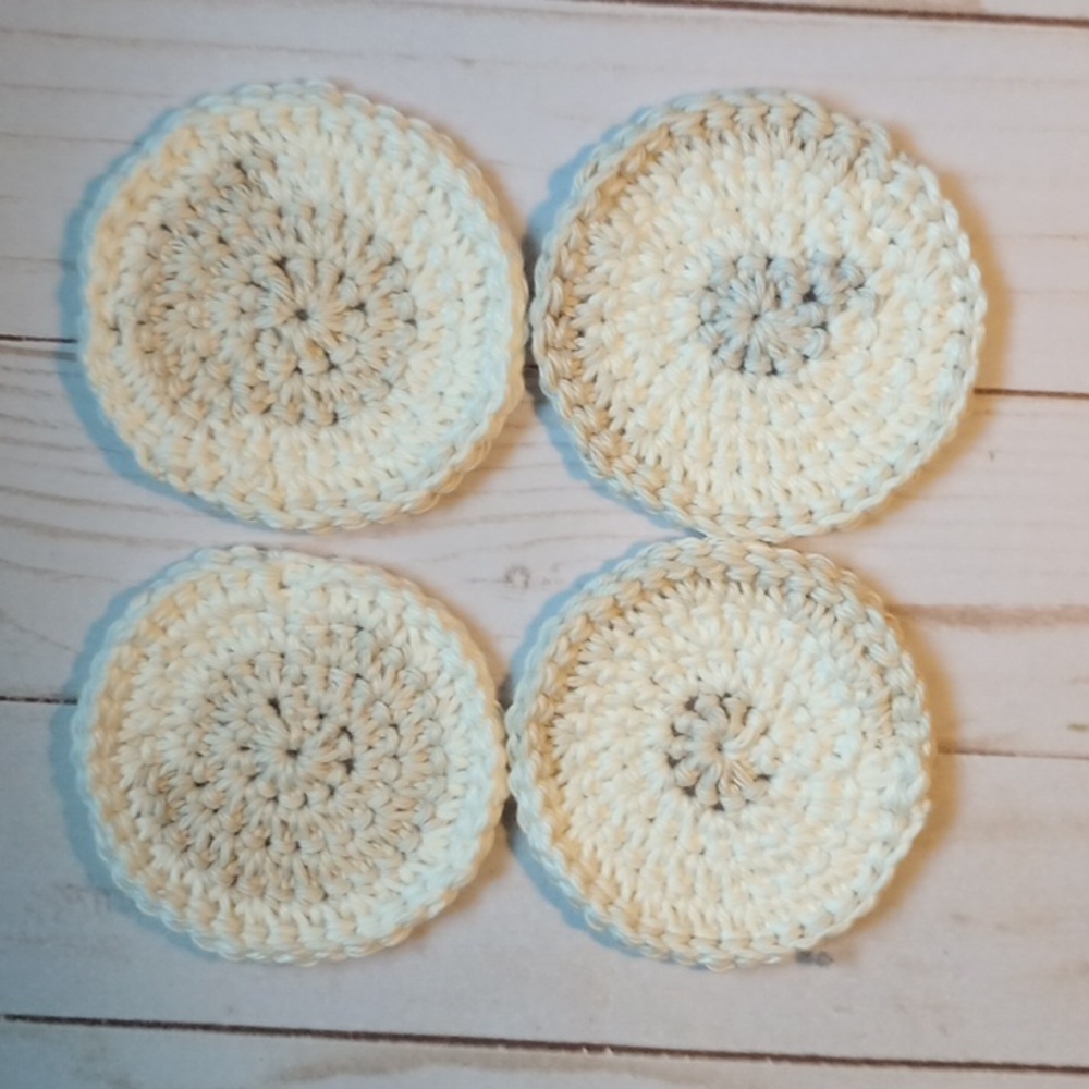 Handmade Cotton Facial Rounds - Picture 2 of 4